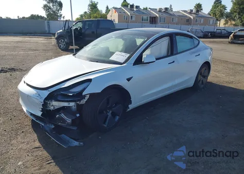 2023 Tesla Model 3 Rear-Wheel Drive z USA, uszkodzony, nr VIN 5YJ3E1EA0PF554110